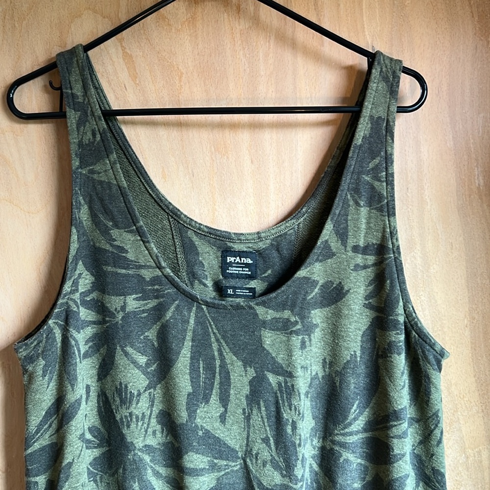 Women’s PrAna Cozy Up Green Jumpsuit Palm Print XL - Picture 4 of 8